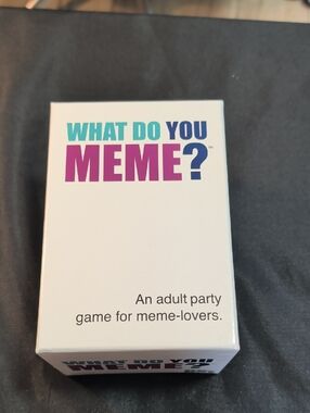 What Do You Meme? Parry Card Game